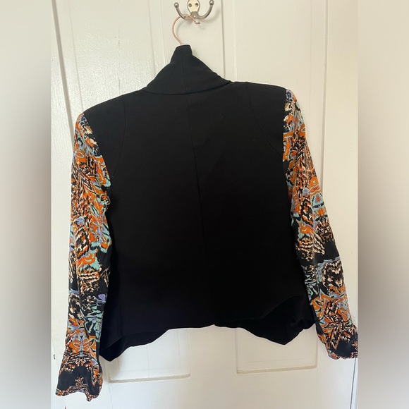 Silk Fitted Blazer - Picture 6 of 7